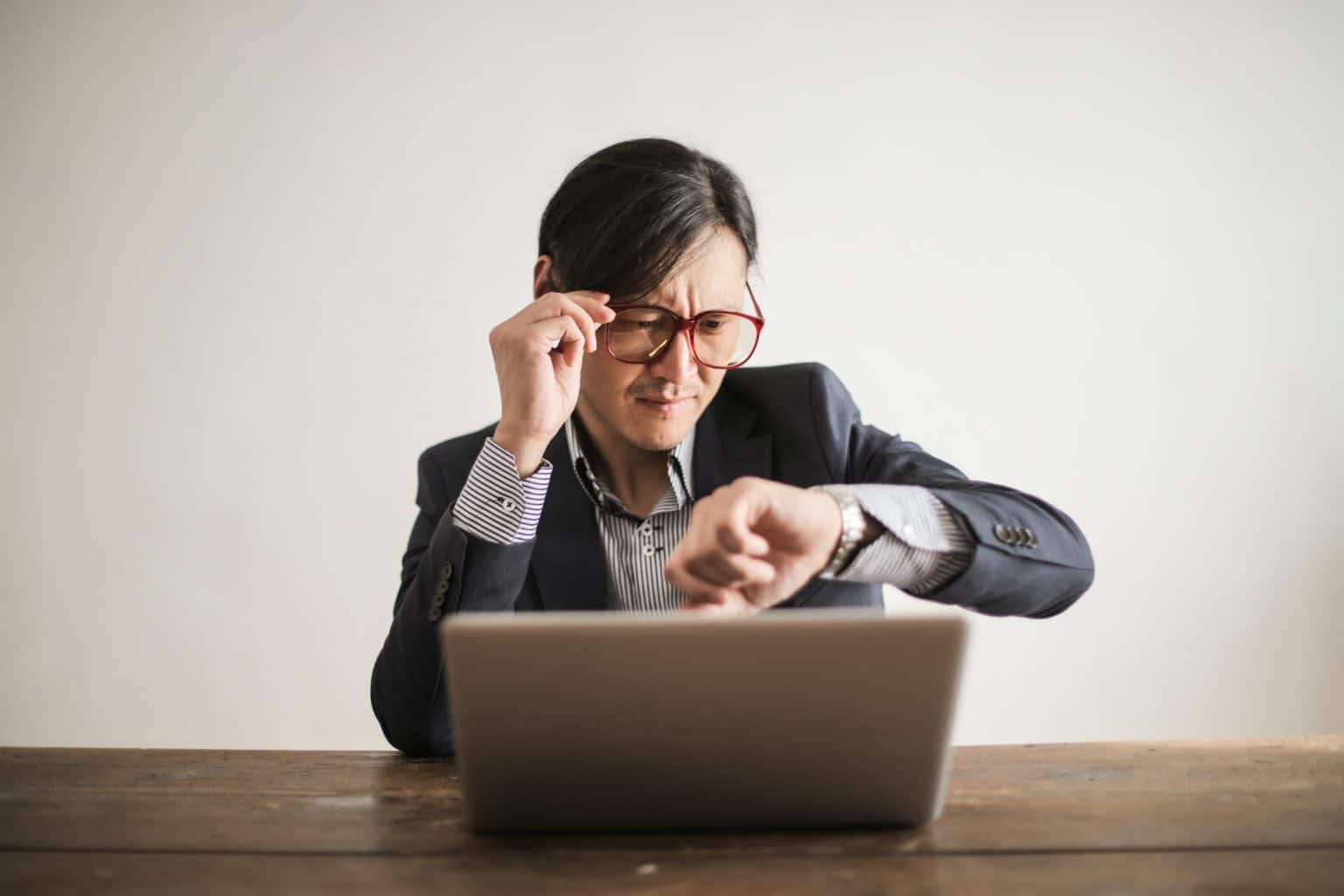 Are You Watching Too Much Porn? A Quick Checklist - the pragmatic  therapist(s)